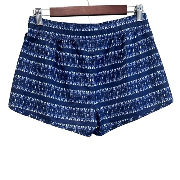 Athleta Ikat Stripe Sway Shorts 3" Blue Zip Pockets 213026 Women's Size Small - Picture 3 of 7